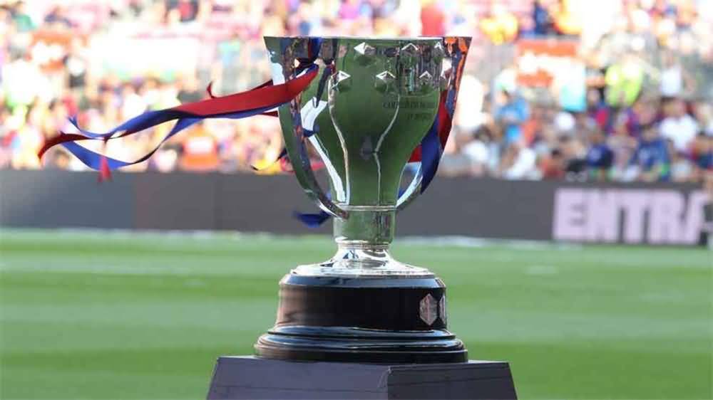 La Liga trophy